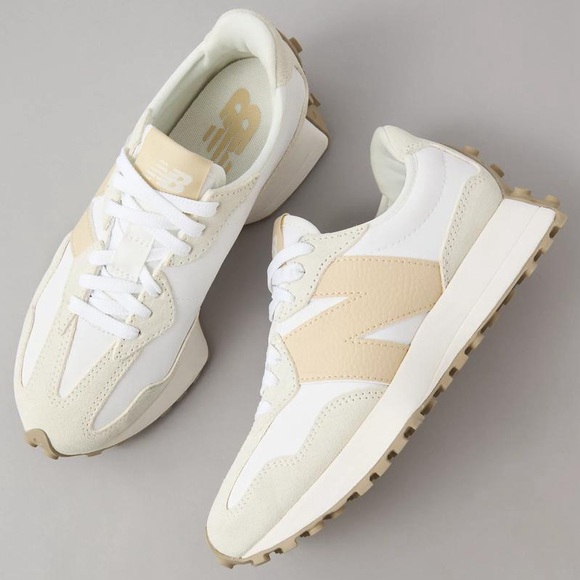 New Balance Shoes - New Balance Women's White & Green 327 Sneakers in Tan & White